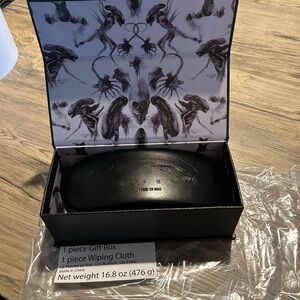 La Femme en Noir Alien Black Sunglasses